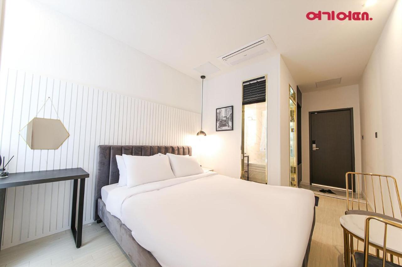 De Homme Hotel Busan Exterior photo